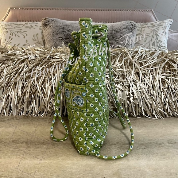 Vintage VERA BRADLEY Green Apple 2004 Drawstring 2 Pocket S Backpack Floral USA